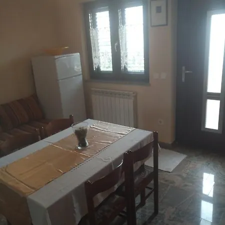 Popovic Apartment *