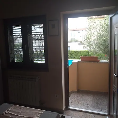 Popovic Apartment *