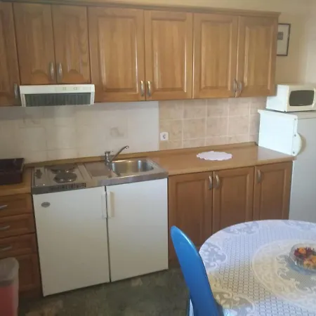 Popovic Apartment