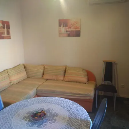Popovic Apartment *
